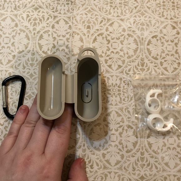 AirPods Pro Case Set - Picture 2 of 5